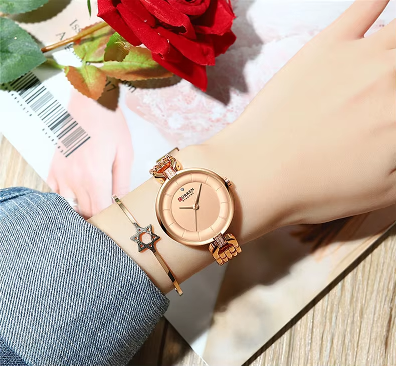 Reloj de Mujer Elegante y Casual CURREN 9052