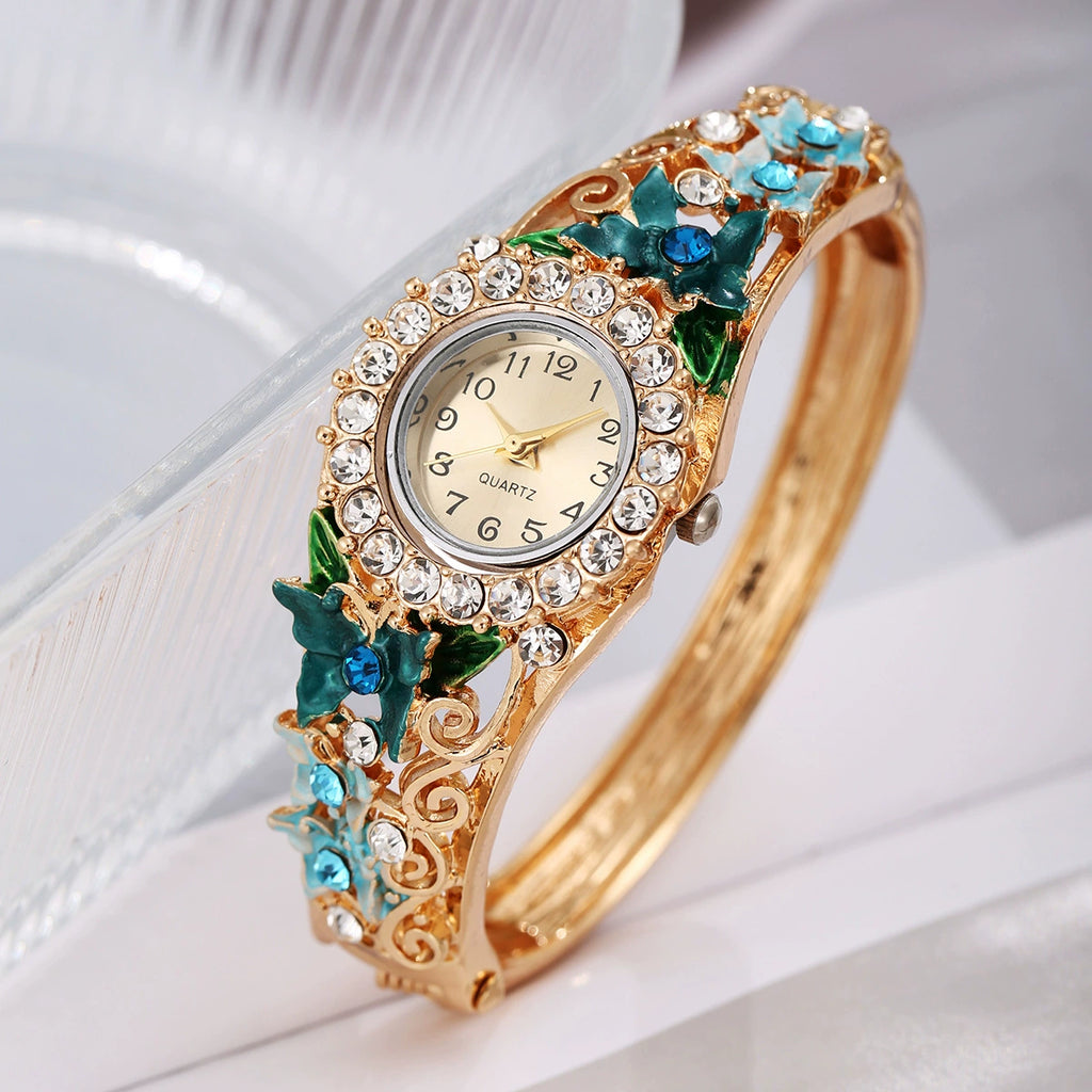 Reloj Coreano 2025: La Delicadeza de la Flor y Mariposa