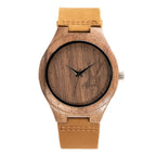 Reloj de Bambú Clásico: Esencia Natural y Diseño Sencillo