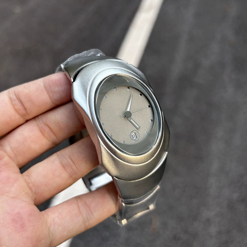 Reloj SKONA Y2K: Una Pieza de Colección Masculina