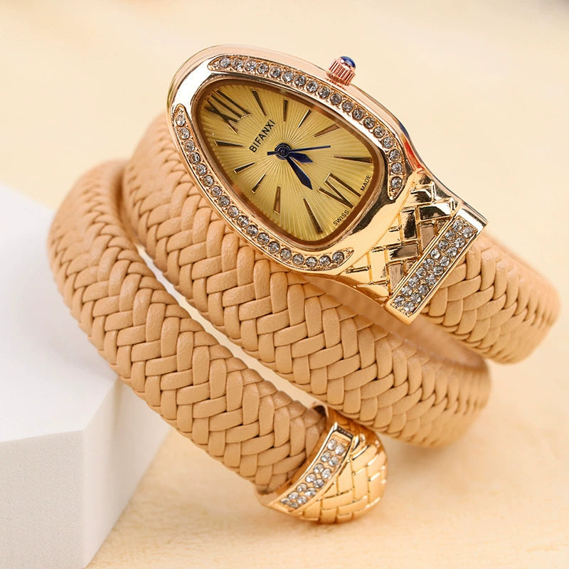 Nuevo reloj de pulsera con forma de serpiente