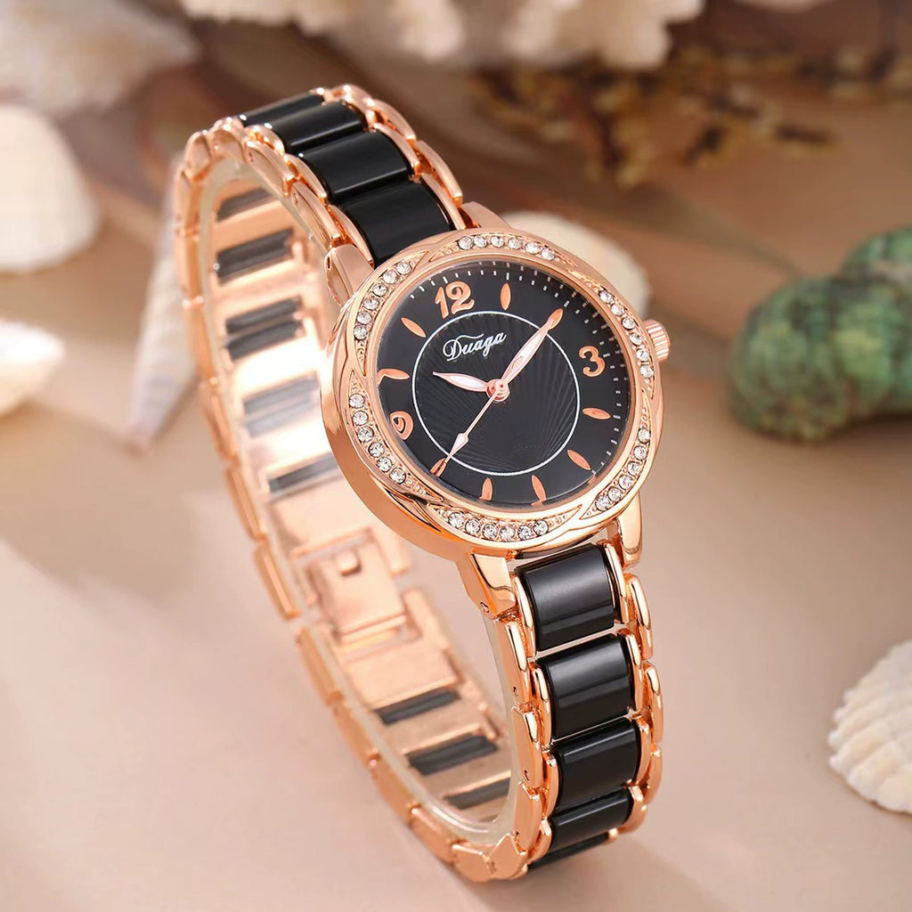 Reloj de Encaje y Diamantes: La Nueva Feminidad 2026