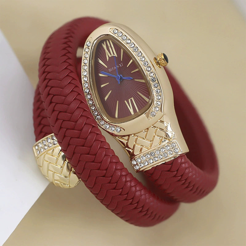 Nuevo reloj de pulsera con forma de serpiente