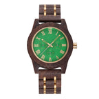 Reloj de madera, vintage nogal