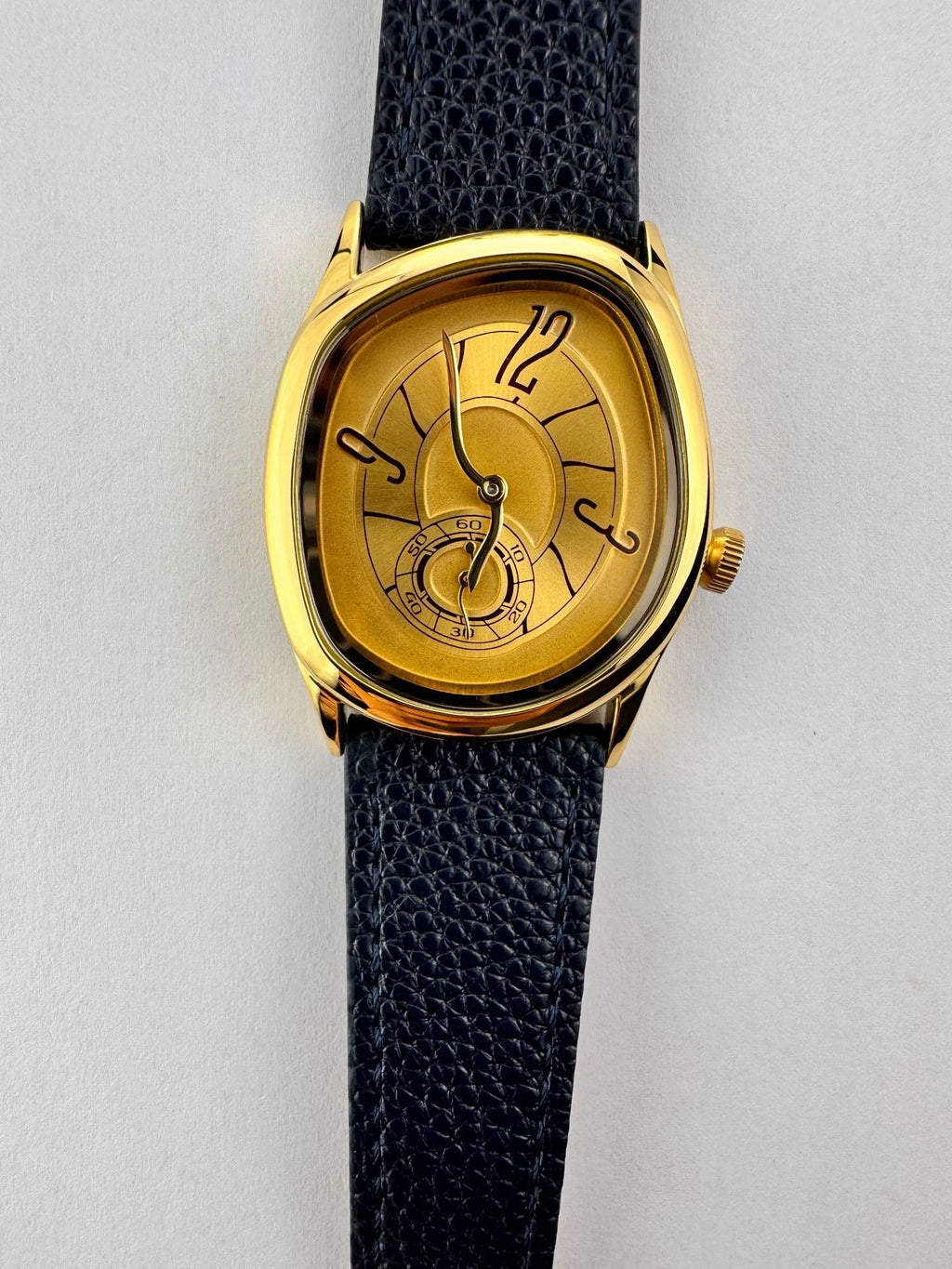 Reloj de Cuarzo Irregular: Tendencia Global al por Mayor