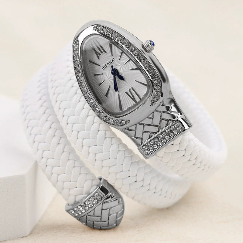 Nuevo reloj de pulsera con forma de serpiente