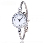 Reloj de Cuarzo Artístico: Elegancia Única y Vanguardista