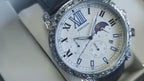 Reloj de hombre tallado, modelo nuevo